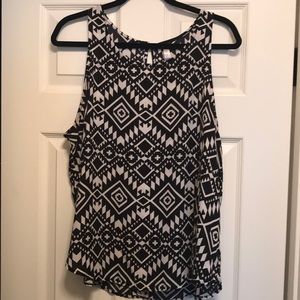 Black and white tank top, size XXL